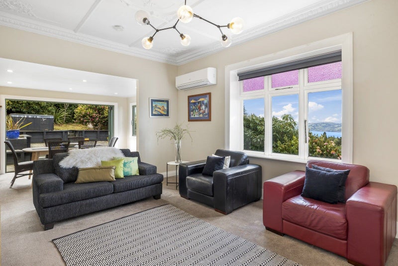 5 Bellevue Street, Belleknowes, Dunedin - Carousel 1