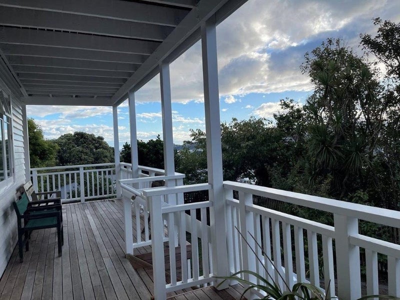 57 Nevay Road, Miramar, Wellington - Carousel 14