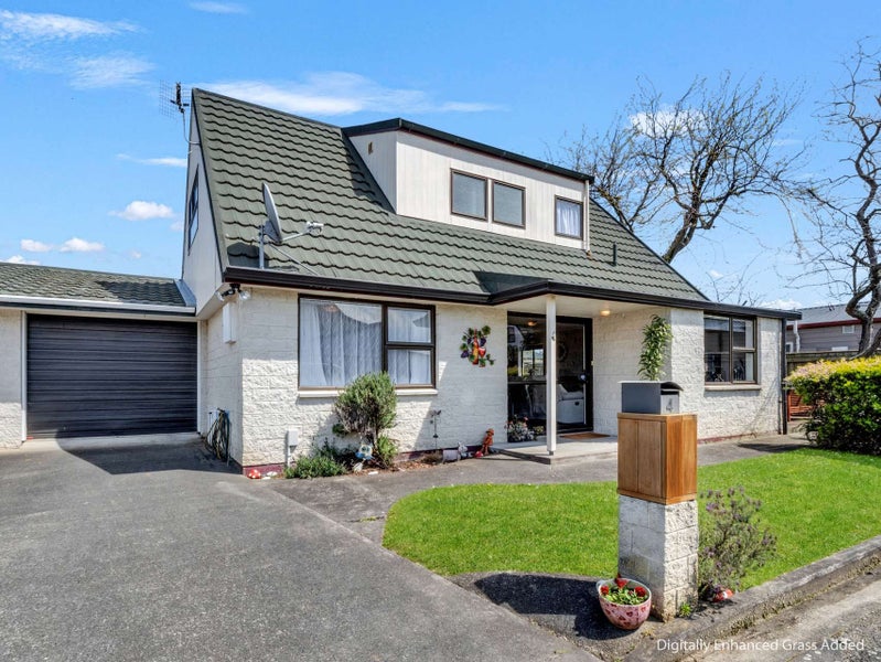4 Charisma Court, Kelvin Grove, Palmerston North - Carousel 1