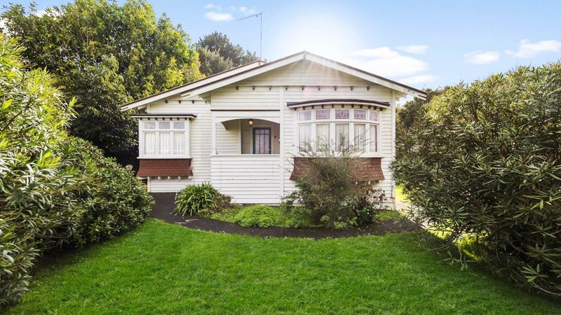 416 Ellerslie-Panmure Highway, Mount Wellington, Auckland - Carousel 1