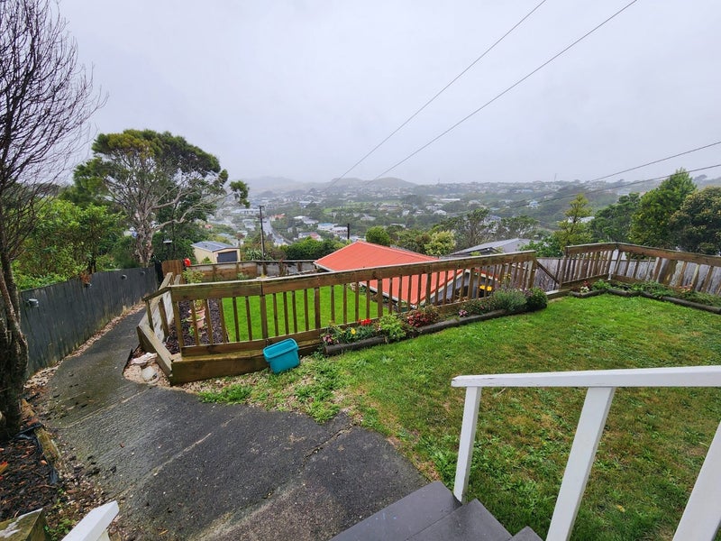 90 Ruskin Road, Newlands, Wellington - Carousel 11