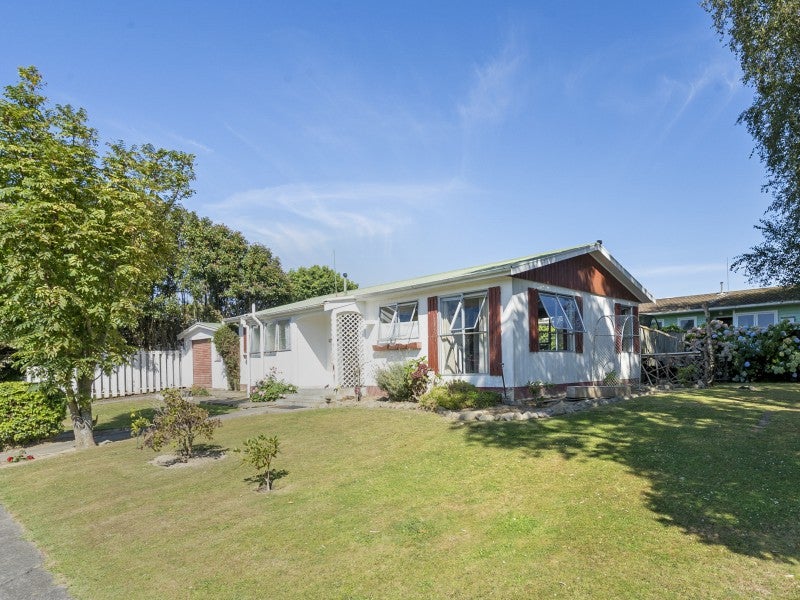 26 Escort Grove, Awapuni, Palmerston North - Carousel 1