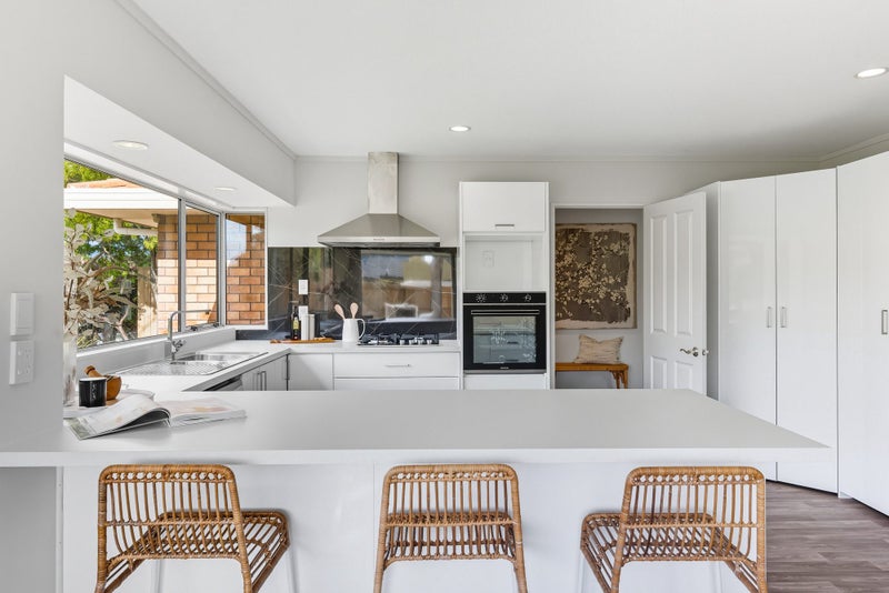 2 Leigh Place, Paraparaumu Beach, Paraparaumu - Carousel 2