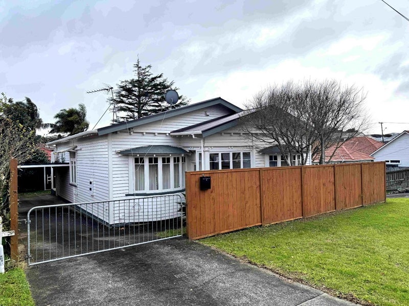 8 Te Kawa Road, One Tree Hill, Auckland - Carousel 1