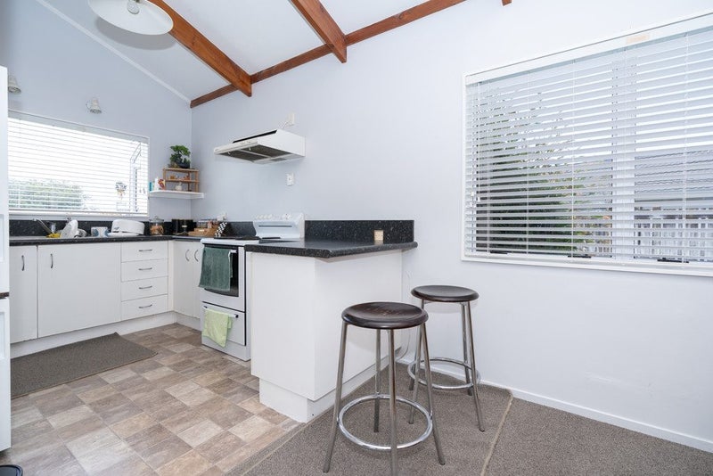 39 Endeavour Avenue, Flagstaff, Hamilton - Carousel 2