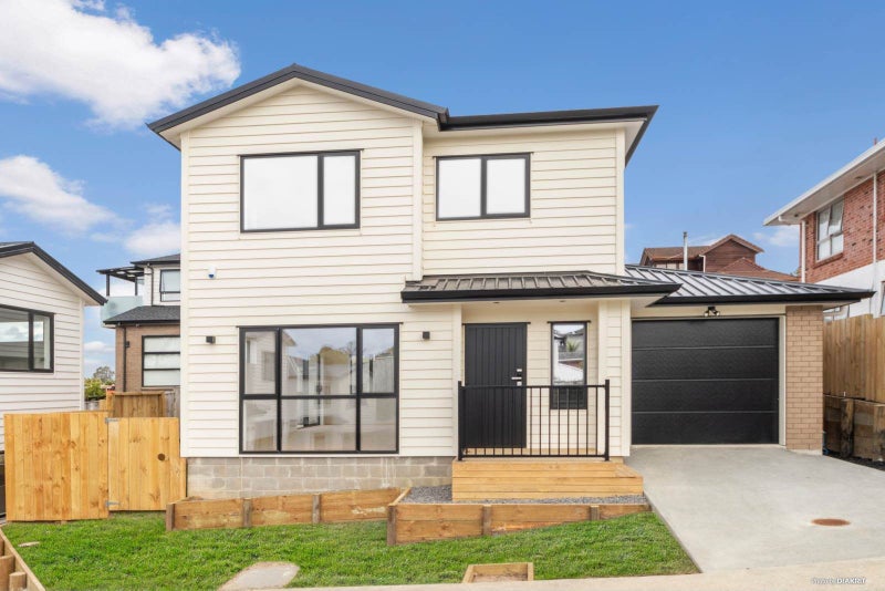 4237A Great North Road, Glendene, Auckland - Carousel 2