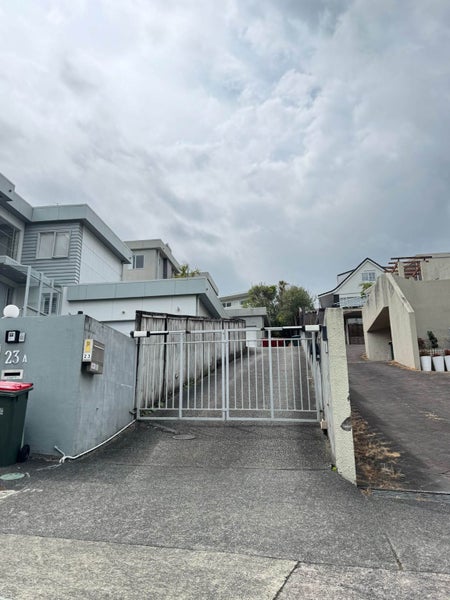 23 Comins Crescent, Mission Bay, Auckland - Carousel 1