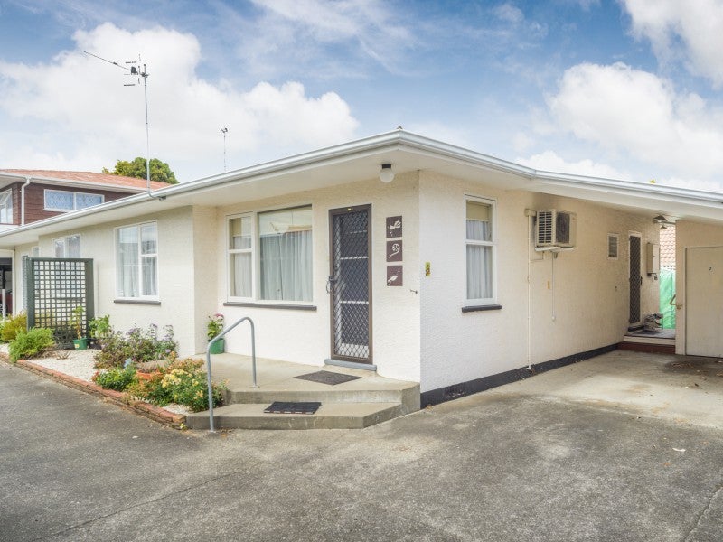 2/360 College Street, West End, Palmerston North - Carousel 1