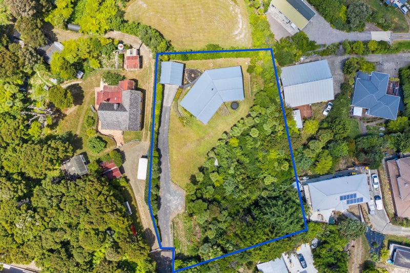 7 Kukupa Road, Sunnyvale, Auckland - Carousel 1