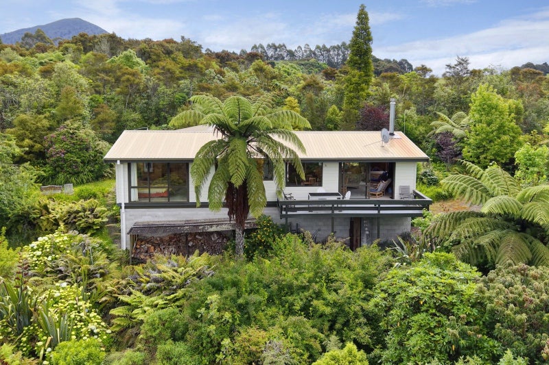 10/1310 State Highway 41, Omori, Tūrangi - Carousel 25