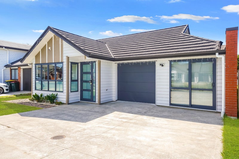9 Amokura Avenue, Takanini, Auckland - Carousel 2
