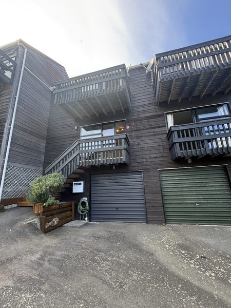 17/55 Hamilton Road, Hataitai, Wellington - Carousel 1