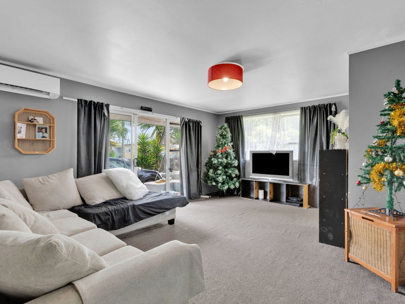 17A Breckons Avenue, Nawton, Hamilton - Carousel 1