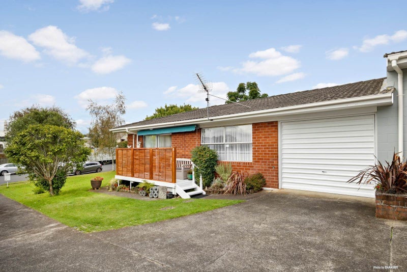 1/5 Vagus Place, Royal Oak, Auckland - Carousel 1