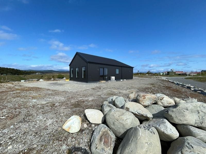 9 Mandl Rise, Seaview, Hokitika - Carousel 12