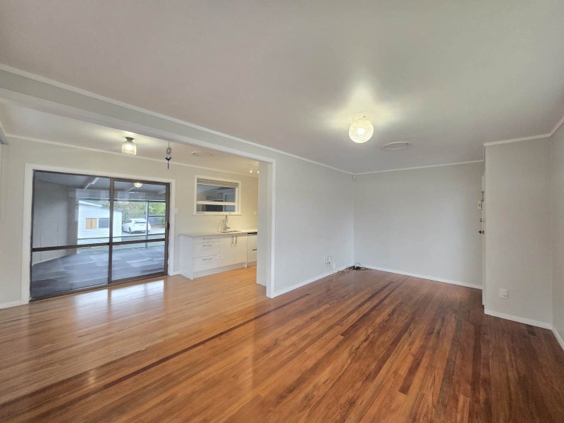 20 Greenhaven Avenue, Opaheke, Papakura - Carousel 2