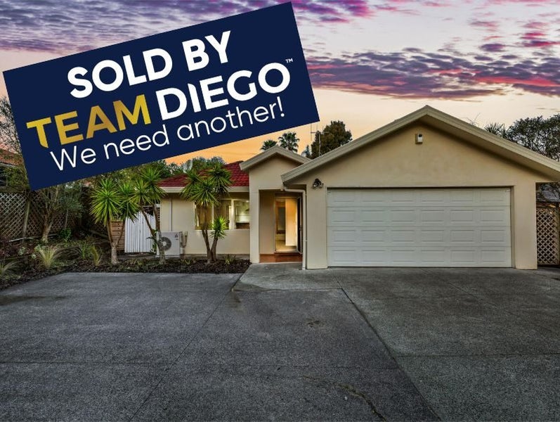 31 Makora Road, Massey, Auckland - Carousel 1