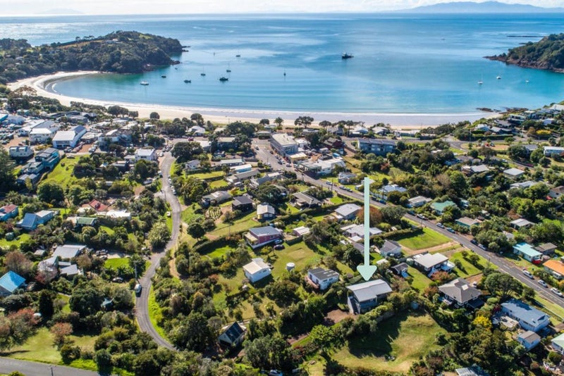 20 Weka Road, Oneroa, Waiheke Island - Carousel 2