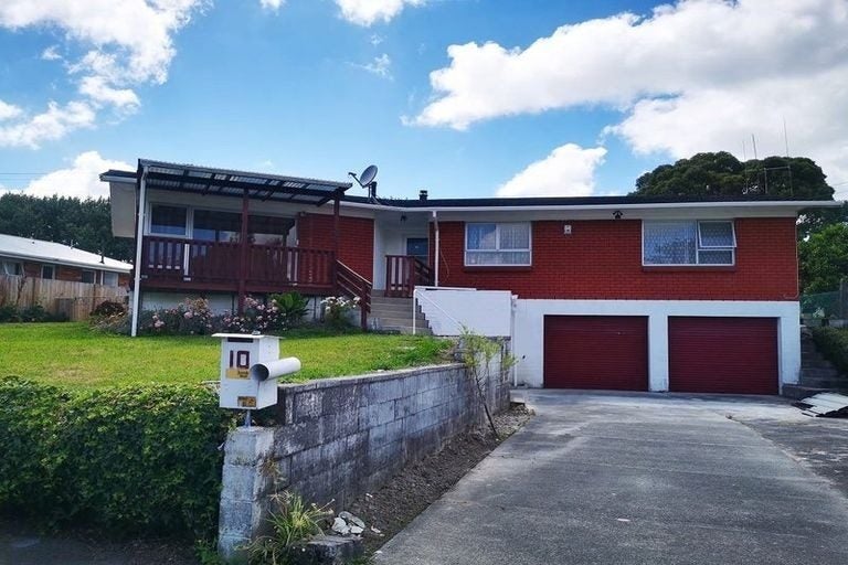 10 Ranui Street, Dinsdale, Hamilton - Carousel 1