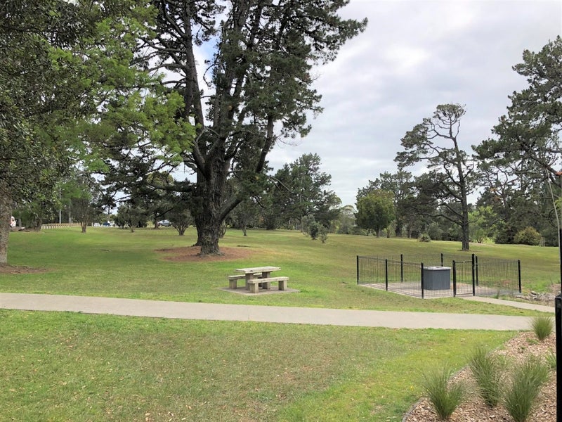 4/2 Godley Road, Green Bay, Auckland - Carousel 7