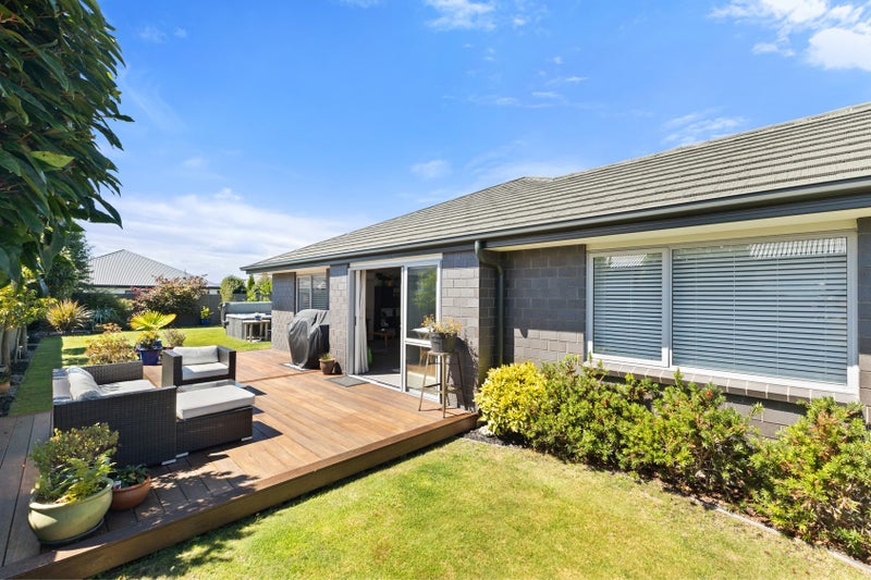 38 Luxembourg Crescent, Halswell, Christchurch - Carousel 2