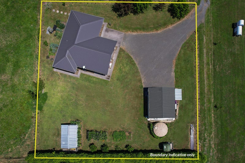 690 Te Kawa Road, Te Kawa - Carousel 21