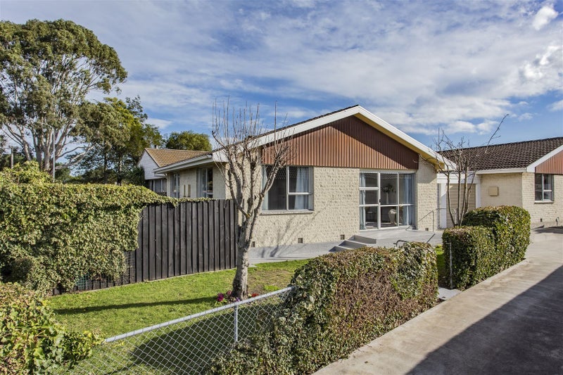 1/3 Korora Street, Bromley, Christchurch - Carousel 1