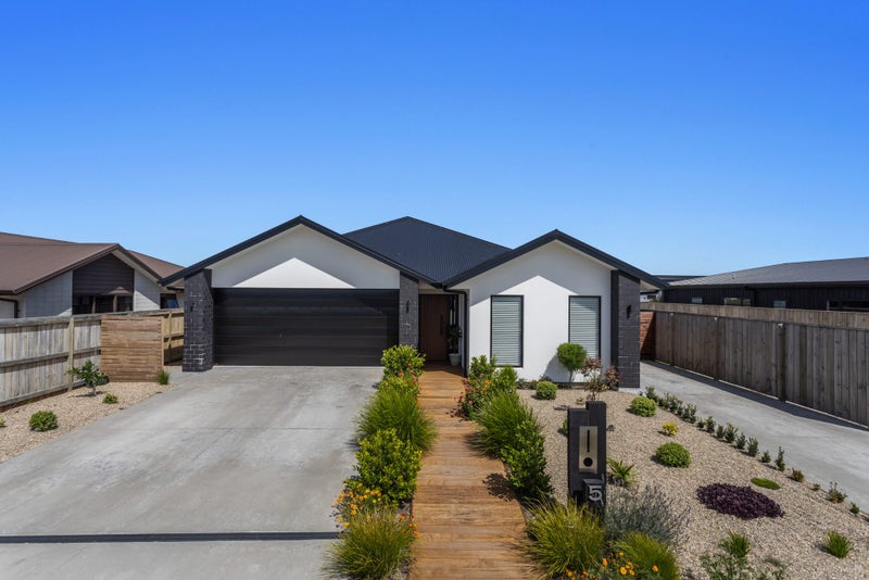 5 Karearea Drive, Coastlands, Whakatane - Carousel 1