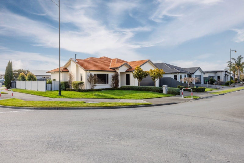 38 Pacific Avenue, Poraiti, Napier - Carousel 29