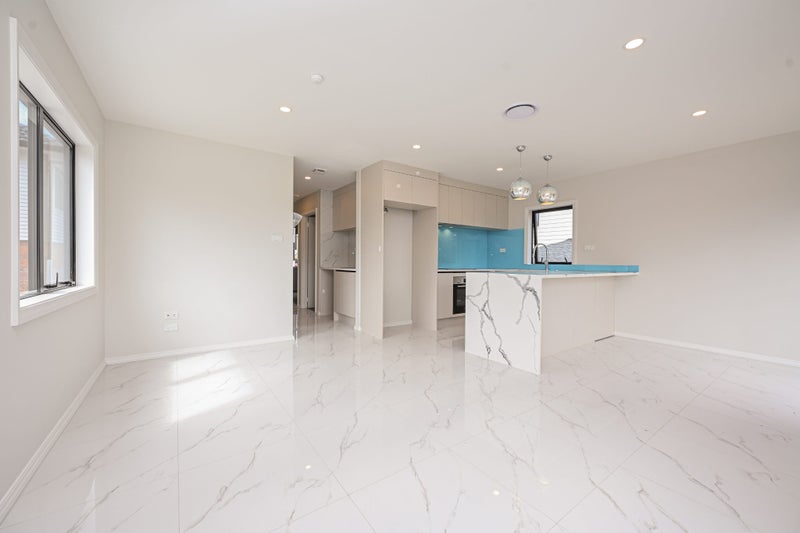 18 Lochinver Road, Papatoetoe, Auckland - Carousel 2