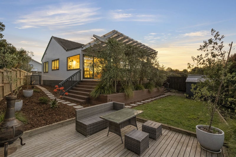 35 Waterbank Crescent, Waterview, Auckland - Carousel 1