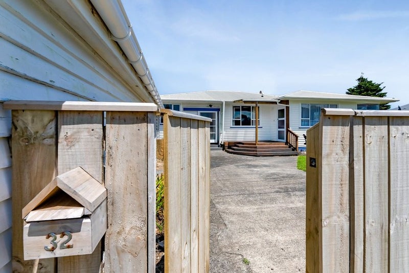 32 Dieffenbach Street, Opunake - Carousel 2