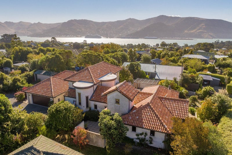 10 Tau Crescent, Diamond Harbour - Carousel 1