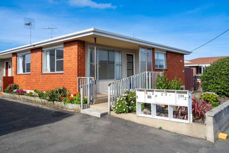 15A Prince Albert Road, Saint Kilda, Dunedin - Carousel 1