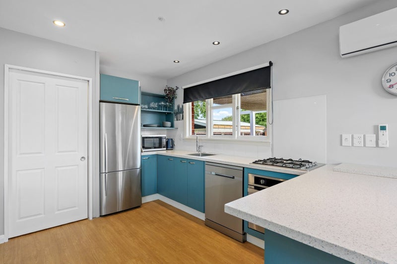 5 Shaftesbury Street, Avonhead, Christchurch - Carousel 2