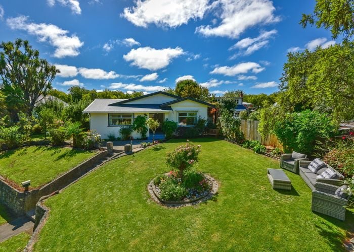 43 Waimea Terrace, Beckenham, Christchurch - Carousel 21