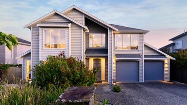 14 Tuangi Street, Long Bay, Auckland - Carousel 1