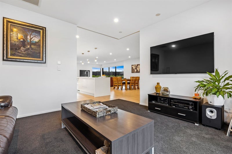 18 Walter Case Drive, Casebrook, Christchurch - Carousel 2