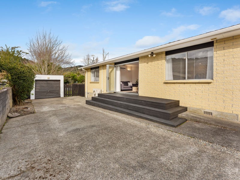13B Pinehaven Road, Pinehaven, Upper Hutt - Carousel 2