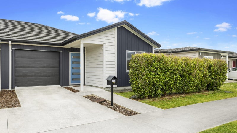 98 Kuaka Drive, Takanini, Auckland - Carousel 1