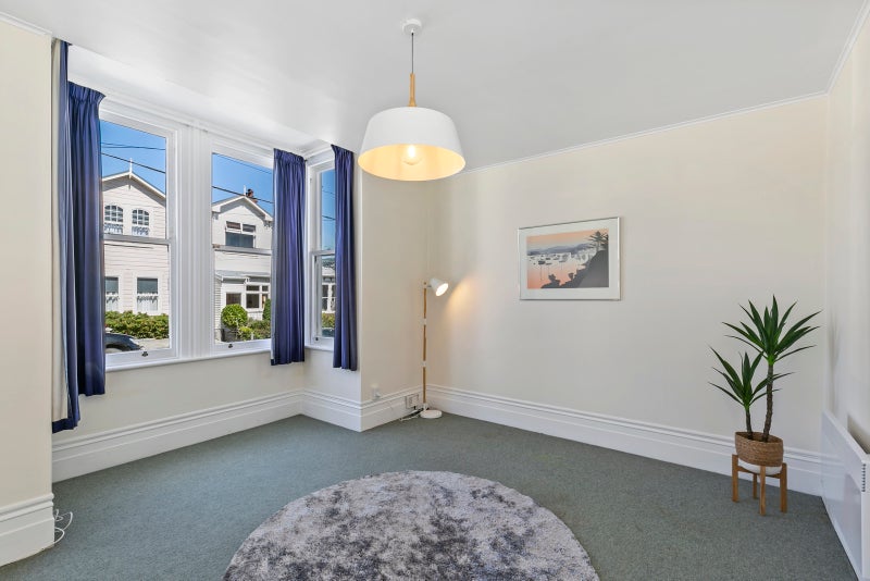 13 Caroline Street, Mount Victoria, Wellington - Carousel 2