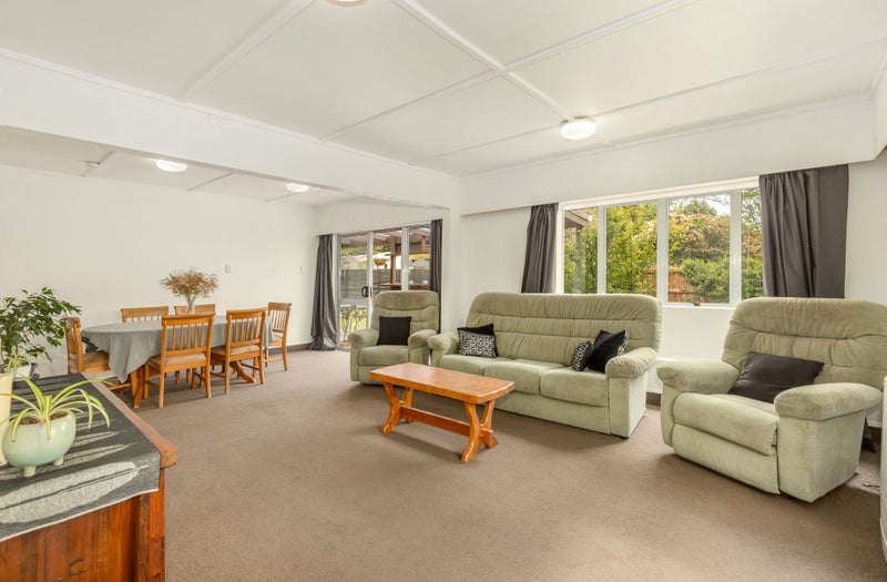 5 Redwood Close, Paraparaumu - Carousel 2