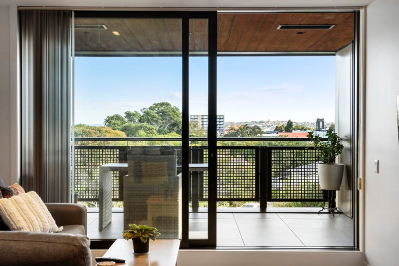 403/74 Victoria Street, Onehunga, Auckland - Carousel 2