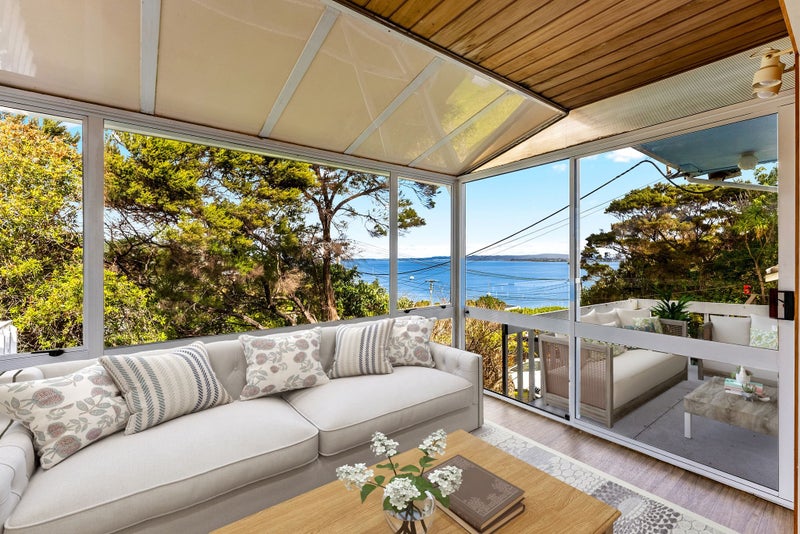 39 Neptune Avenue, Beach Haven, Auckland - Carousel 2