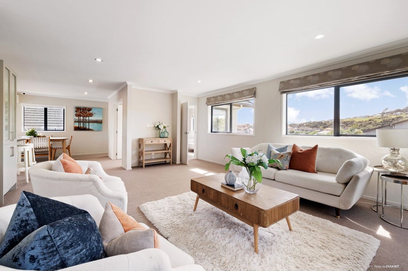 15 Mural Place, Greenhithe, Auckland - Carousel 2