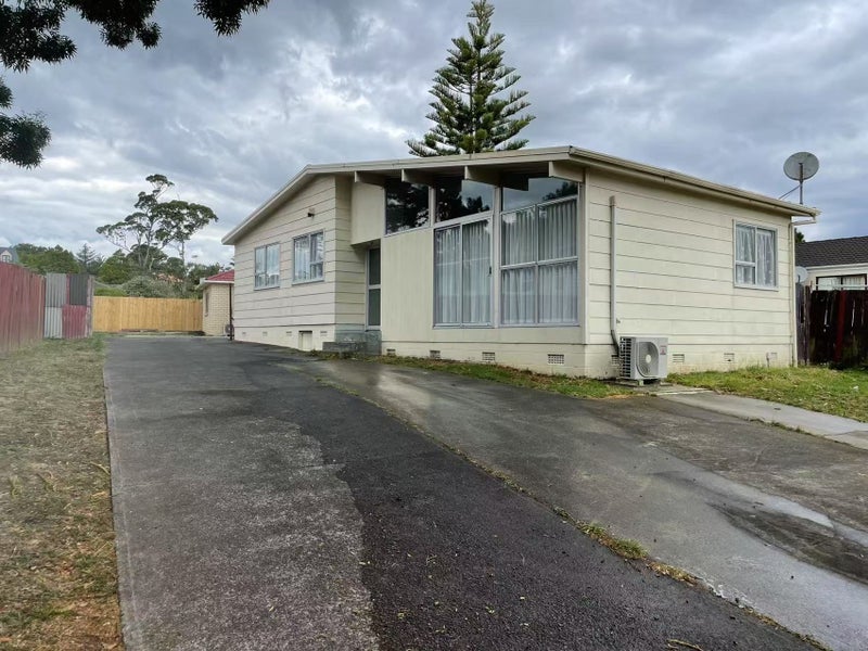 406 Bucklands Beach Road, Bucklands Beach, Auckland - Carousel 1