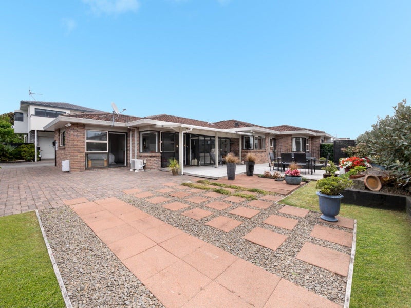 3 Finlowe Way, Otumoetai, Tauranga - Carousel 1