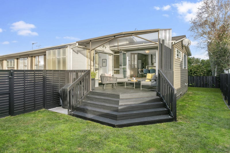 2/38 Stanniland Street, Sunnyhills, Auckland - Carousel 1