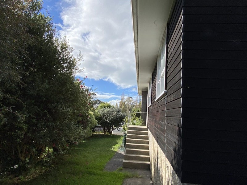 23 Ennis Avenue, Pakuranga Heights, Auckland - Carousel 24