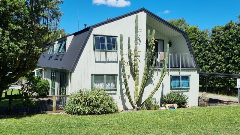 42 Walker Road West, Aongatete, Aongatete - Carousel 1